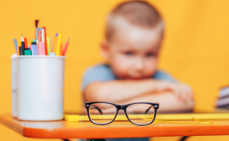 框架眼镜和OK镜区别,框架眼镜和OK镜选哪个好 框架眼镜和OK镜区别,框架眼镜和OK镜选哪个好