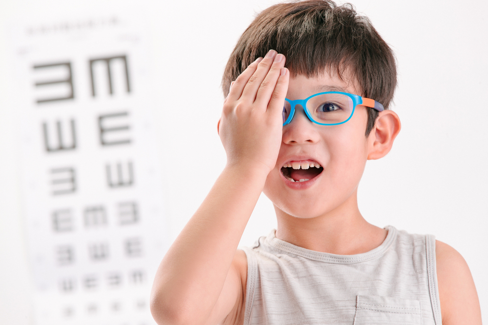 儿童斜视危害有多大,治疗斜视的方法